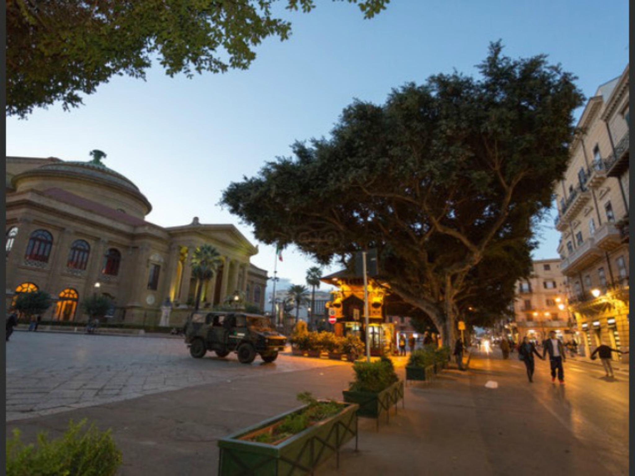 Massimo Plaza Hotel Palermo Bagian luar foto